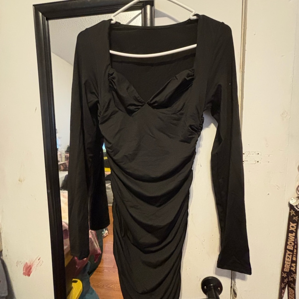 SHEIN Black Ruched Long Sleeve Dress